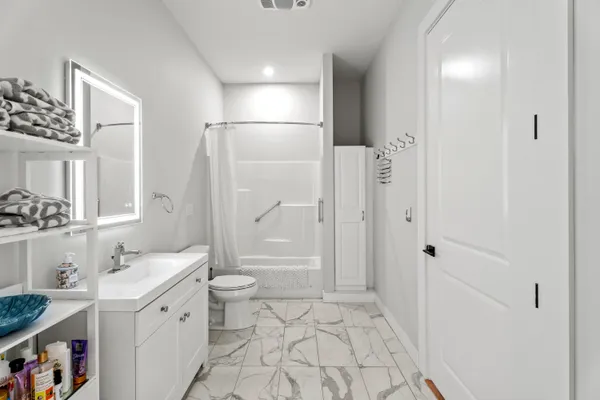 $1,600,000 | 29 Navy Street, Searsport, ME 04974