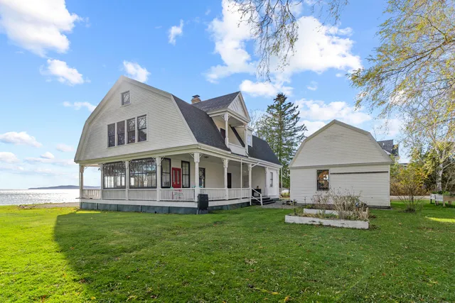 $1,600,000 | 29 Navy Street, Searsport, ME 04974