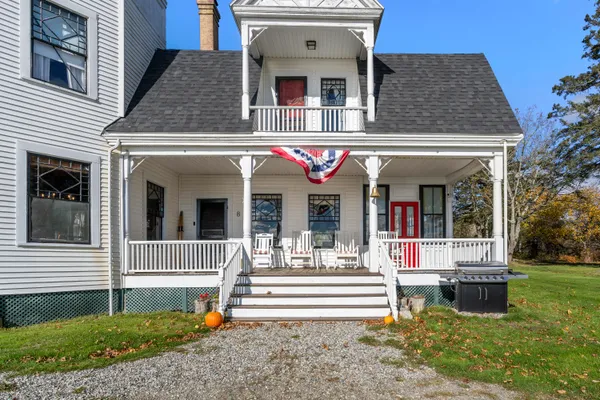 $1,600,000 | 29 Navy Street, Searsport, ME 04974