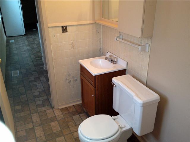 3713 Richelieu Road Indianapolis, IN 46226 - Photo 6 of 7 Gallery Image 6