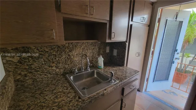 a view of a entryway of the house