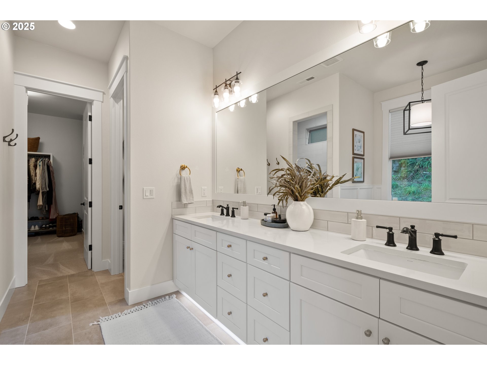29811 Northeast Timmen Road Ridgefield, WA 98642 - Photo 30 of 47 Bathroom, Attached