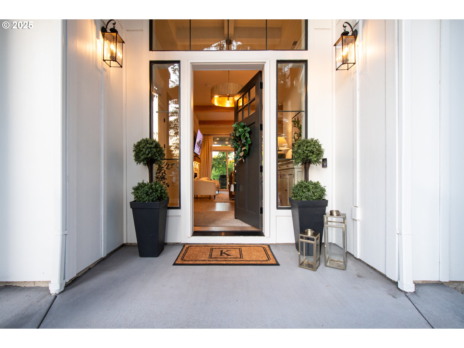 29811 Northeast Timmen Road Ridgefield, WA 98642 - Photo 3 of 47 Entrance/Foyer