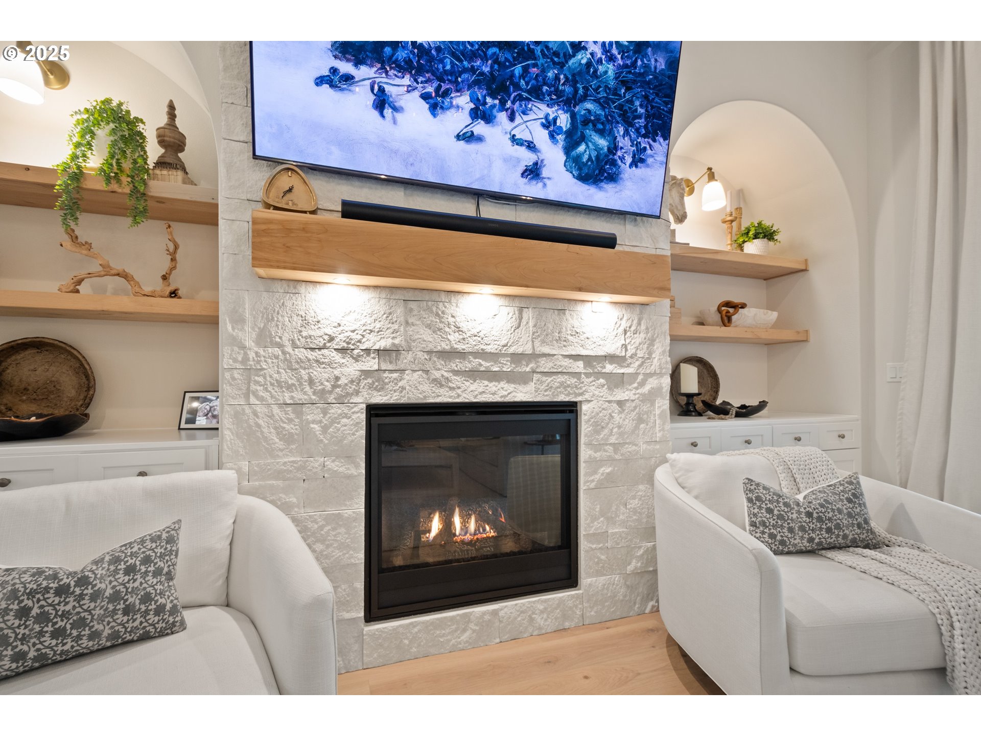 29811 Northeast Timmen Road Ridgefield, WA 98642 - Photo 8 of 47 Fireplace Propane