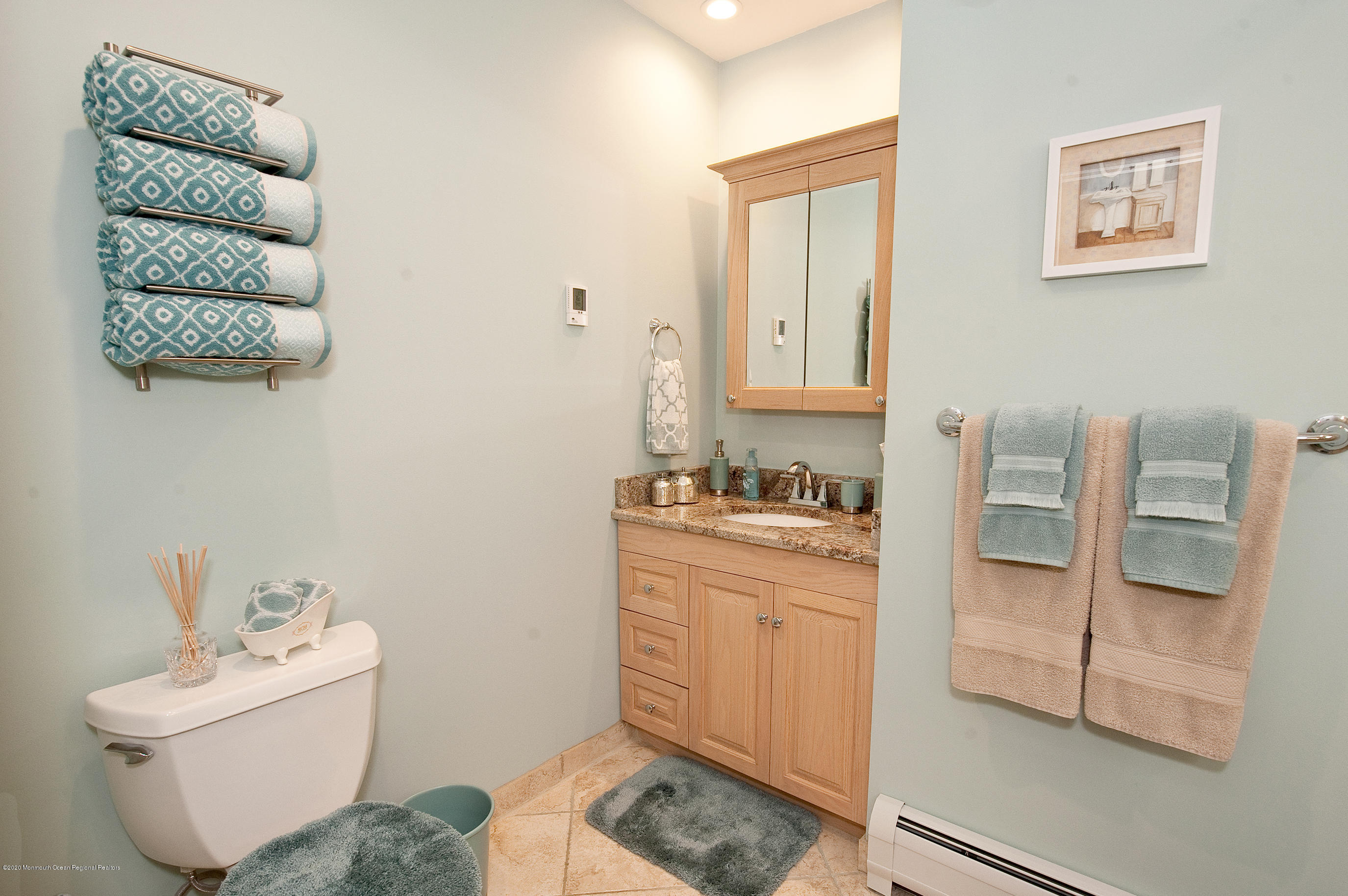 371 Dwight Road Middletown, NJ 07748 - Photo 17 of 36 201031(c)Findlay-3320