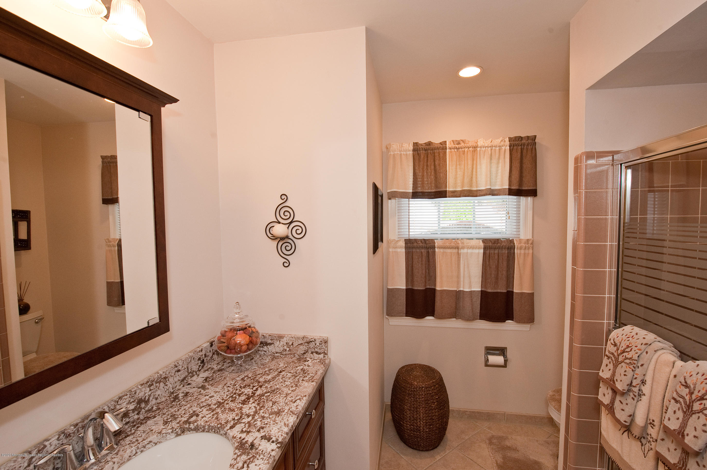 371 Dwight Road Middletown, NJ 07748 - Photo 21 of 36 201031(c)Findlay-3280