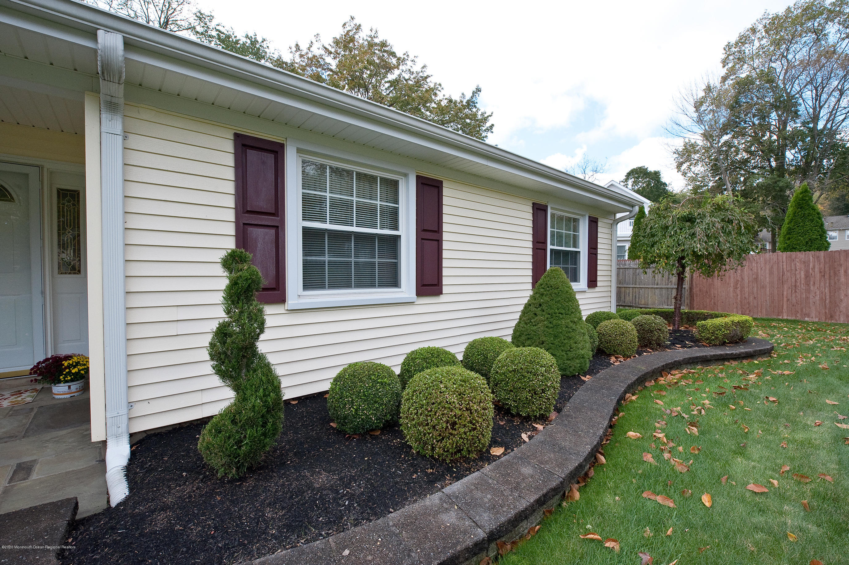 371 Dwight Road Middletown, NJ 07748 - Photo 35 of 36 201031(c)Findlay-3421