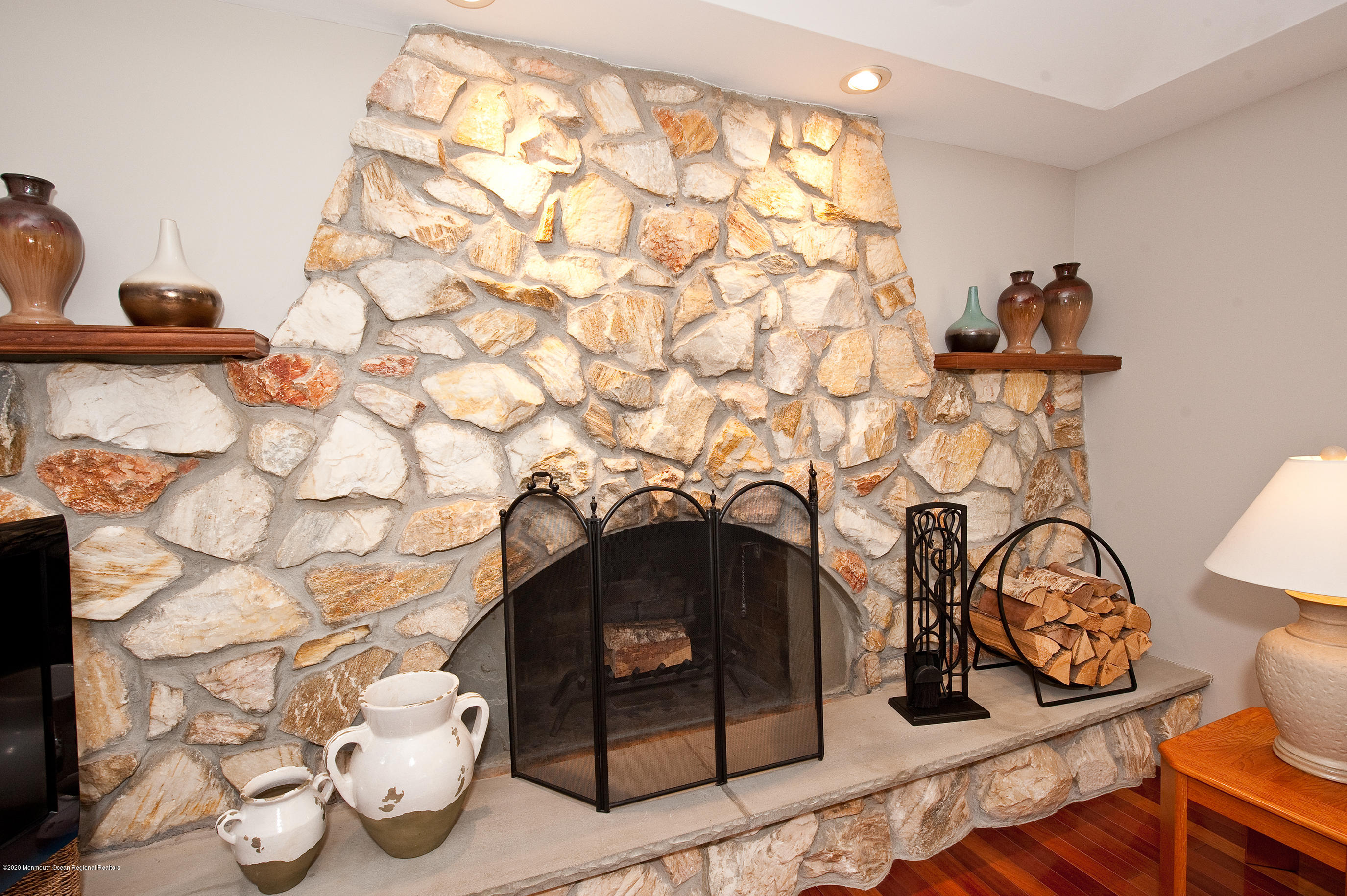 371 Dwight Road Middletown, NJ 07748 - Photo 6 of 36 201031(c)Findlay-3336