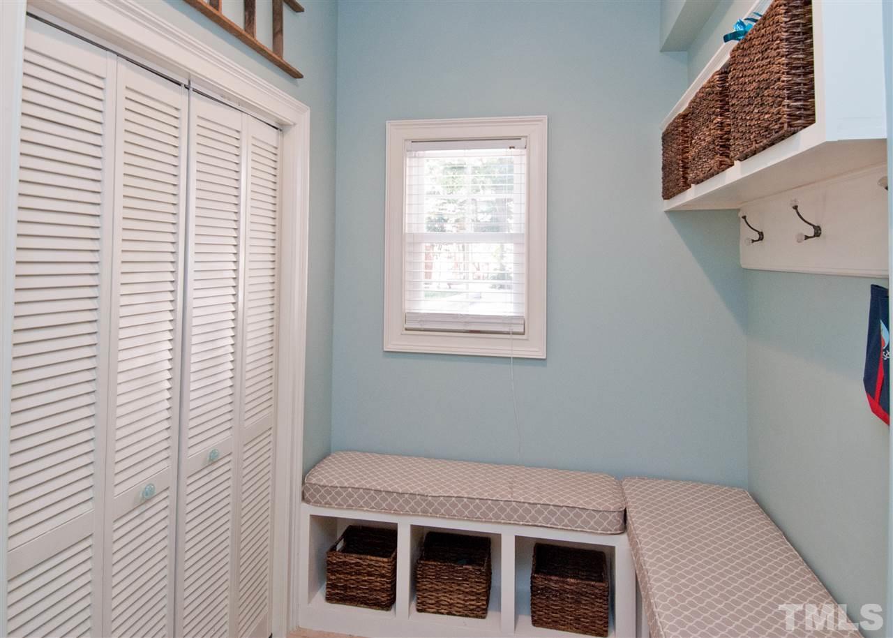 520 Smokeridge Lane Raleigh, NC 27615 - Photo 20 of 25 a room with a bed and a window