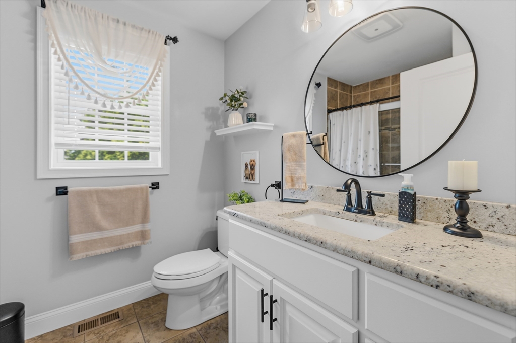 127 Middlesex Street Fall River, MA 02723 - Photo 14 of 38