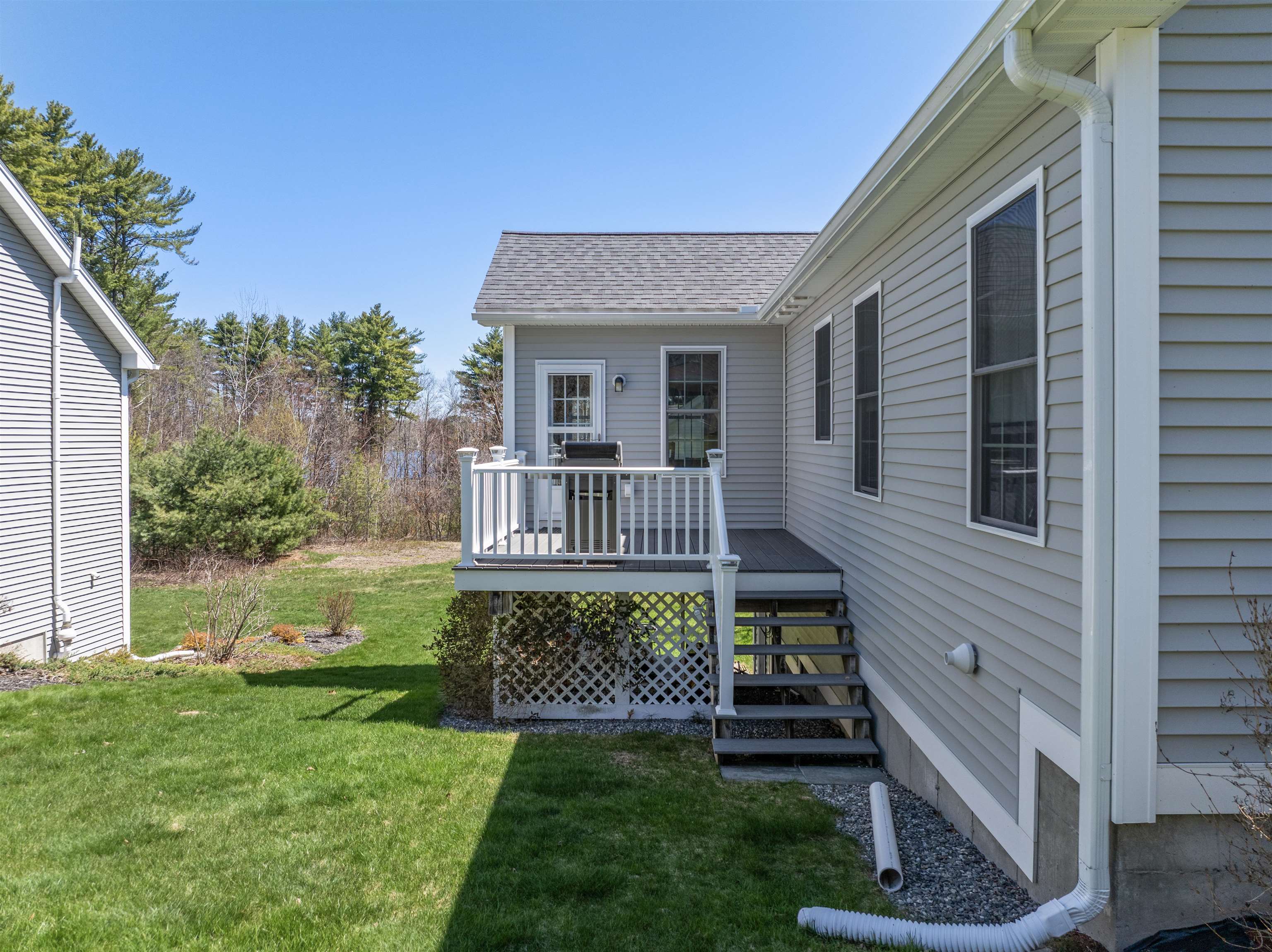 8 Port Way Laconia, NH 03246 - Photo 26 of 39
