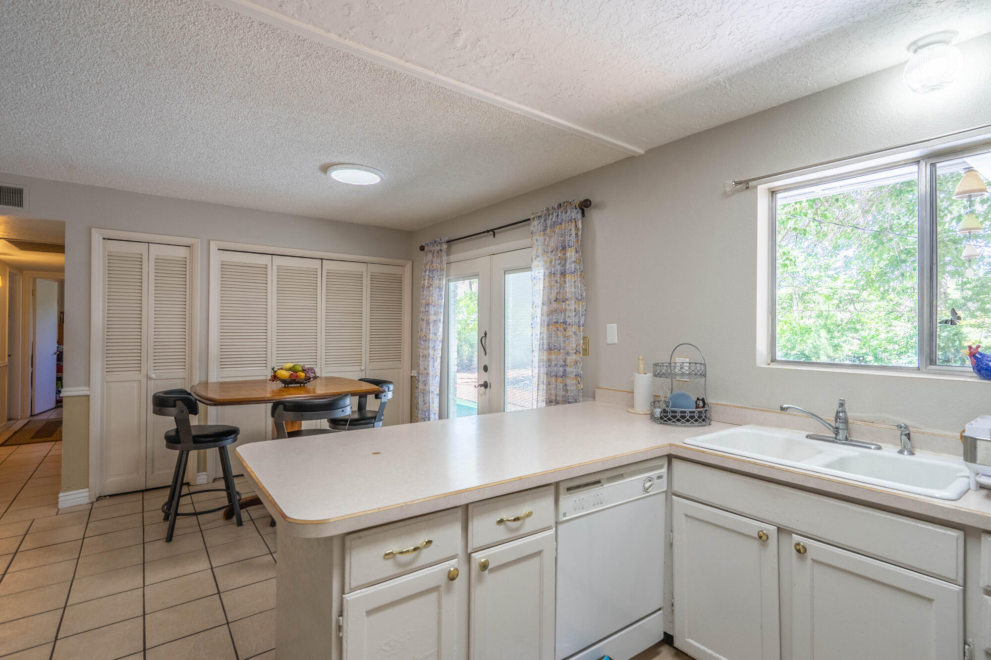 857 North 630 West St. George, UT 84770 - Photo 27 of 59 857 N 630 W-026