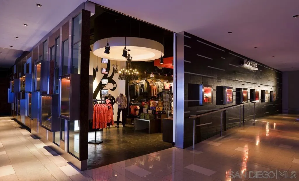 207 Fifth Avenue, Unit 737 San Diego, CA 92101 - Photo 13 of 14 a view of a gallery