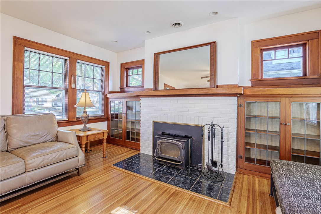 75 Garford Road Irondequoit, NY 14622 - Photo 9 of 46 Gallery Image 9