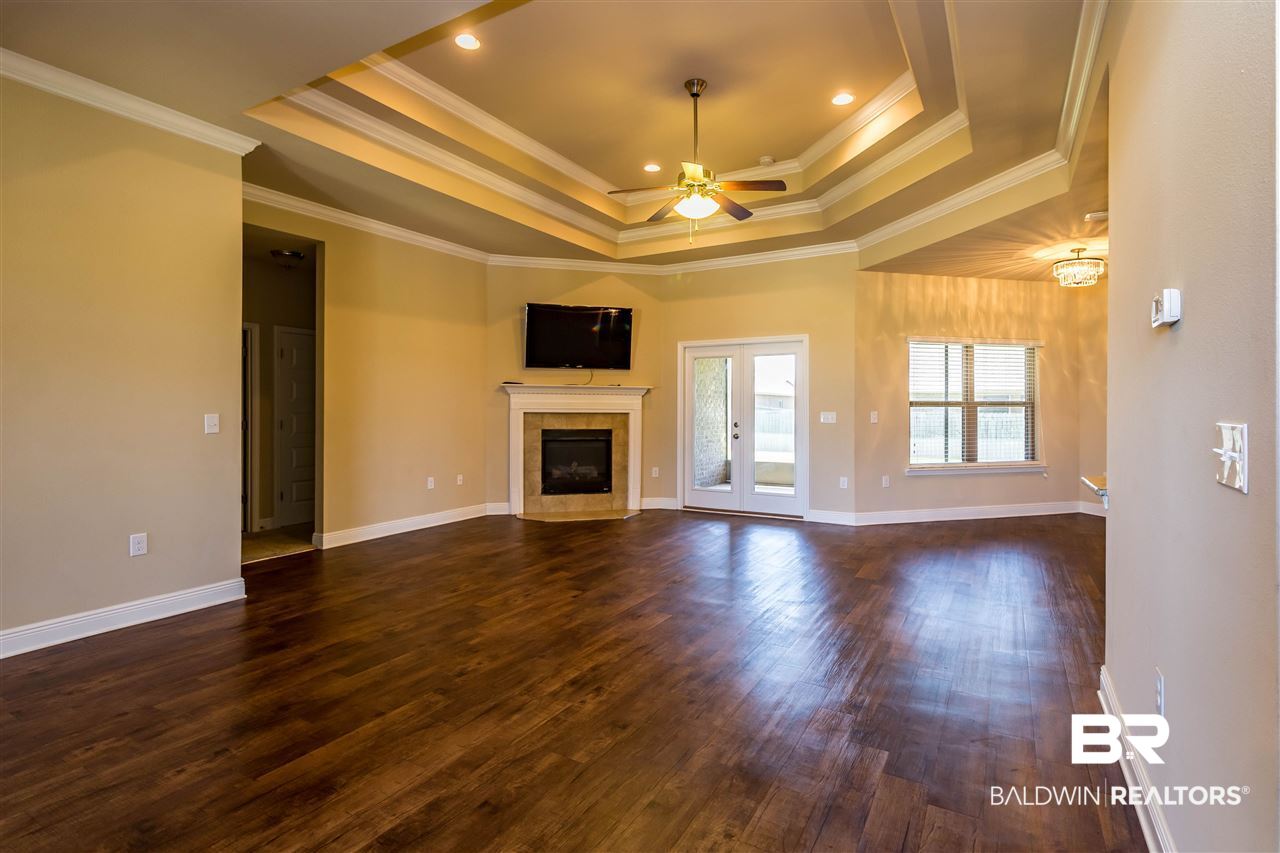 7076 Rocky Rd Loop Gulf Shores, AL 36542 - Photo 11 of 34 Living Room
