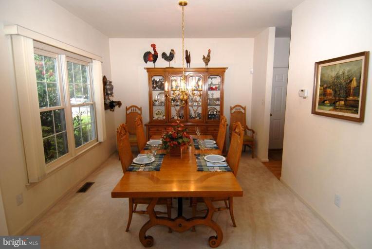 1272 Woodbrook Court Reston, VA 20194 - Photo 13 of 24 Dining Room