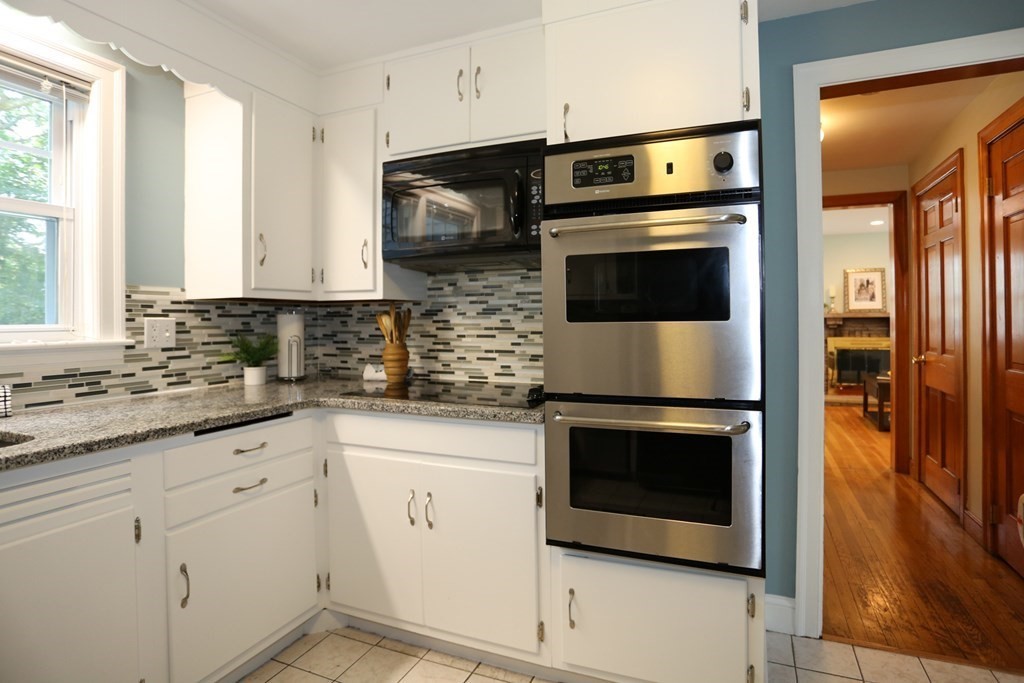 24 Longview Road Framingham, MA 01701 - Photo 11 of 35 Gallery Image 11