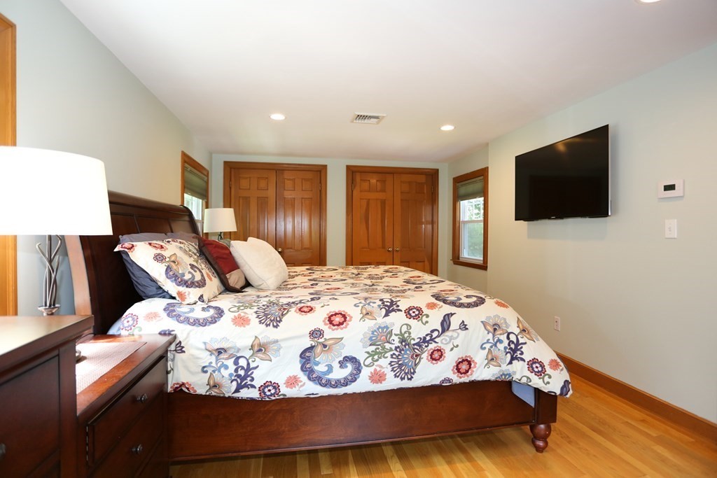 24 Longview Road Framingham, MA 01701 - Photo 15 of 35 Gallery Image 15