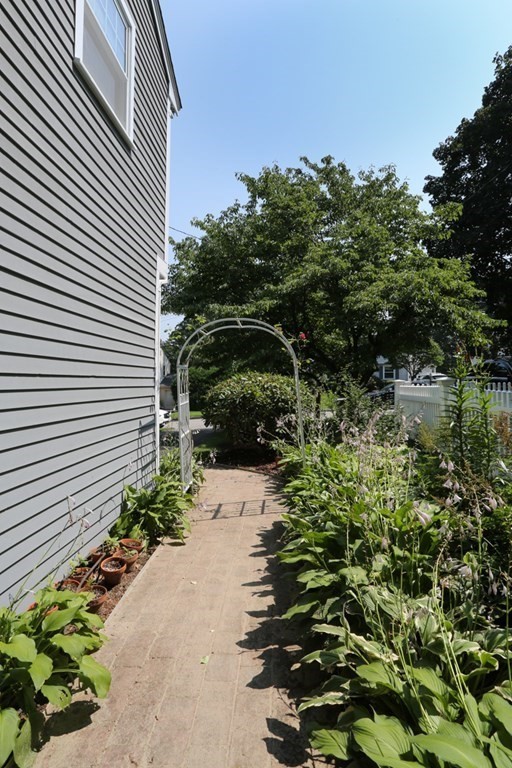 24 Longview Road Framingham, MA 01701 - Photo 28 of 35 Gallery Image 28