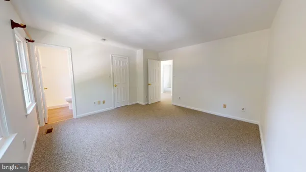 $3,300 | 5739 Oakshore Court, Burke, VA 22015