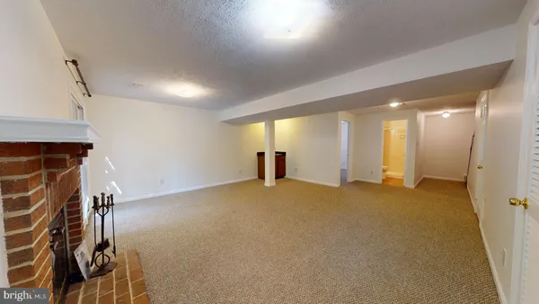 $3,300 | 5739 Oakshore Court, Burke, VA 22015