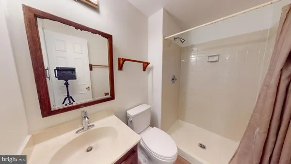 $3,300 | 5739 Oakshore Court, Burke, VA 22015