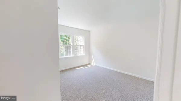 $3,300 | 5739 Oakshore Court, Burke, VA 22015