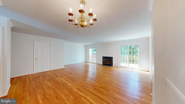 $3,300 | 5739 Oakshore Court, Burke, VA 22015