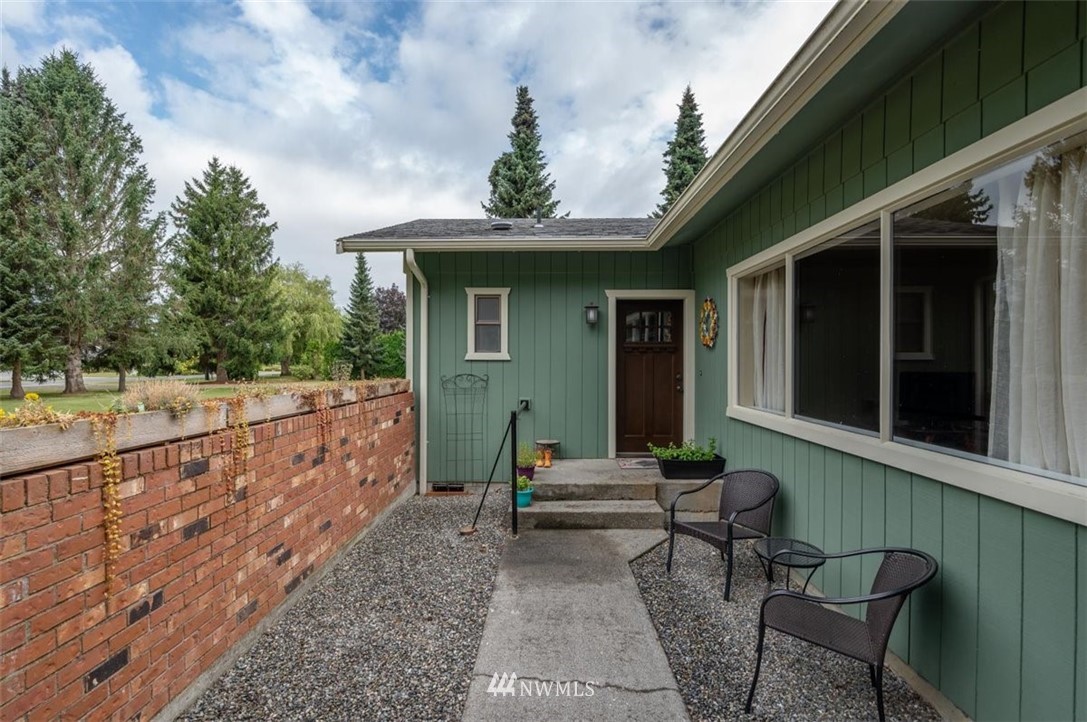 6976 Mission Road Everson, WA 98247 - Photo 2 of 28 Gallery Image 2