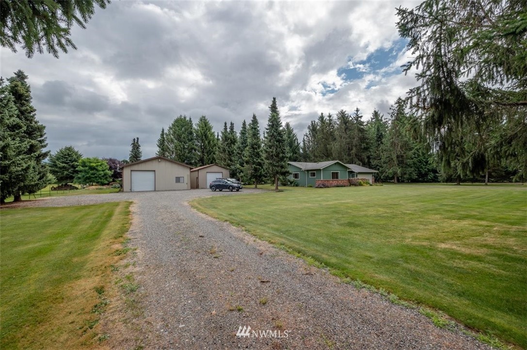 6976 Mission Road Everson, WA 98247 - Photo 3 of 28 Gallery Image 3