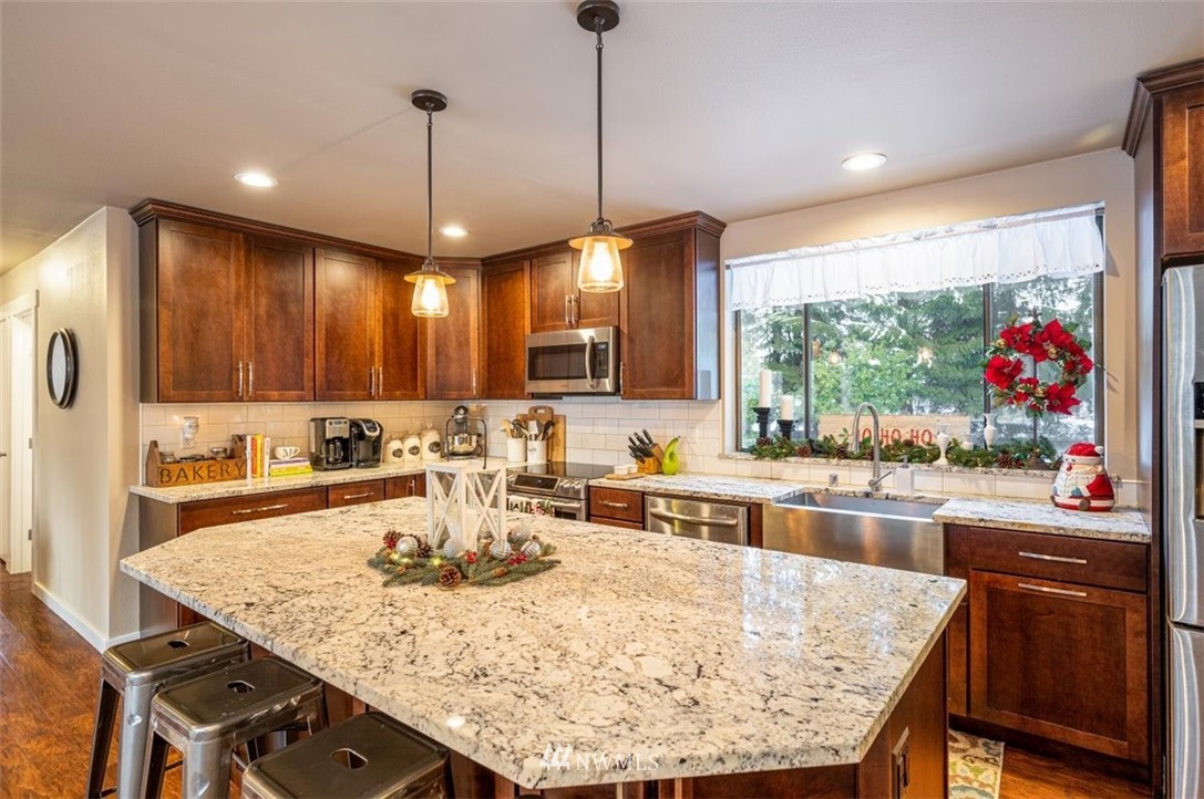 6976 Mission Road Everson, WA 98247 - Photo 6 of 28 Gallery Image 6