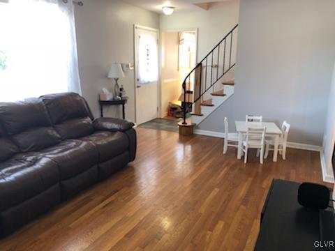 2219 Pinehurst Road Bethlehem, PA 18018 - Photo 3 of 44 Living Room Open Spindled Staircase