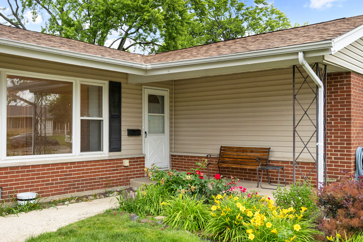 46 Avon Road Elk Grove Village, IL 60007 - Photo 23 of 24