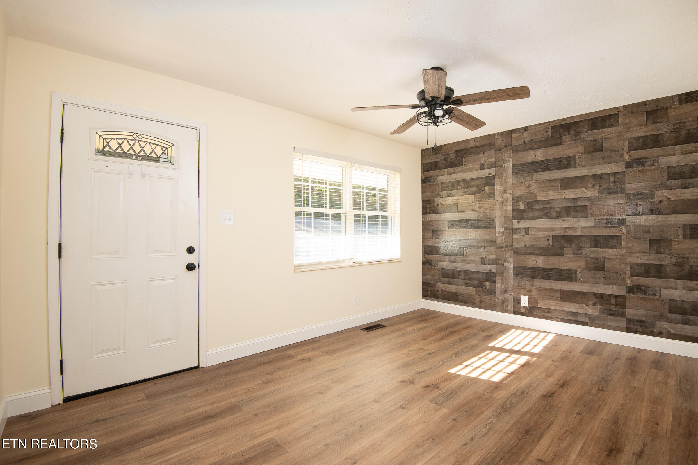 8124 Sharp Road Powell, TN 37849 - Photo 12 of 22 JBP_Sharp8124_2400px-21