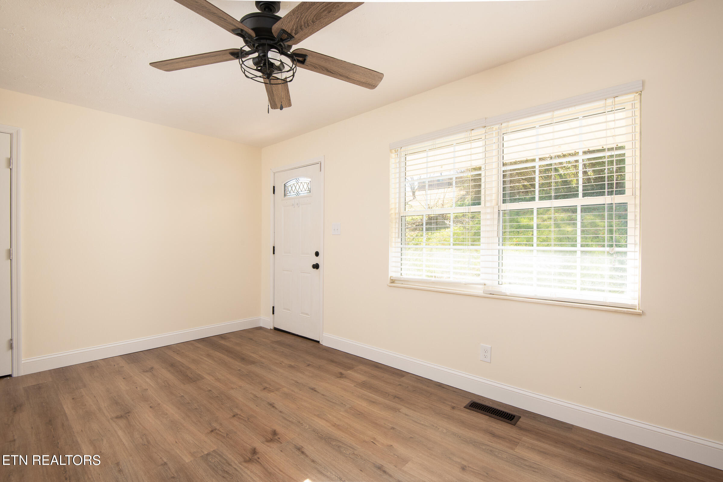 8124 Sharp Road Powell, TN 37849 - Photo 16 of 22 JBP_Sharp8124_2400px-20