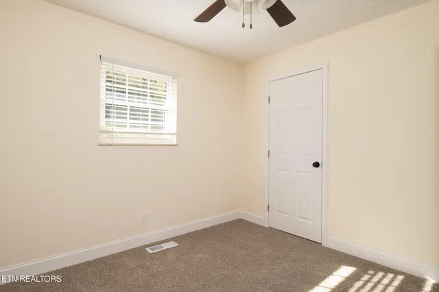 $319,900 | 8124 Sharp Road, Powell, TN 37849