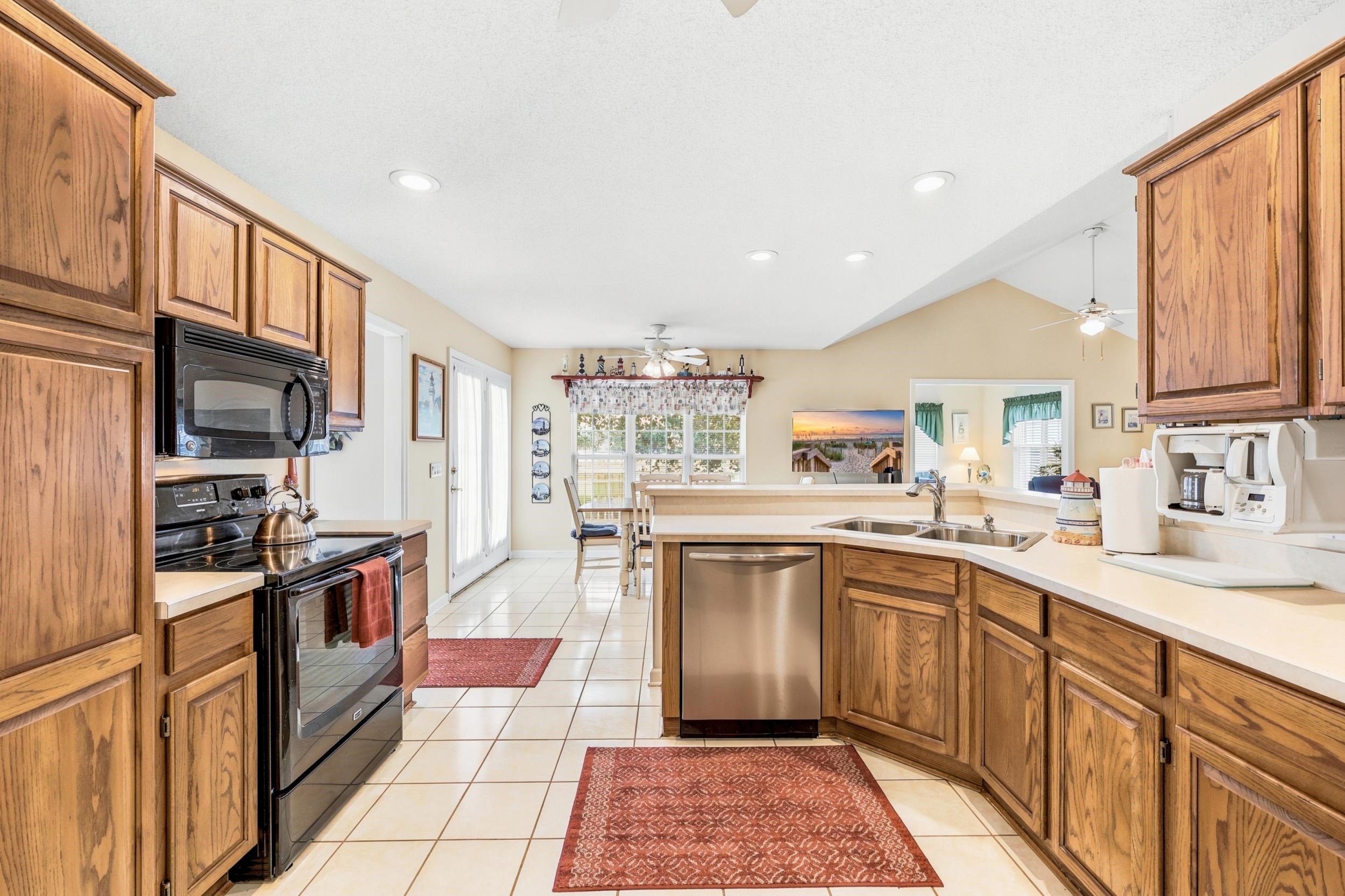 1570 Coventry Road Surfside Beach, SC 29575 - Photo 9 of 36
