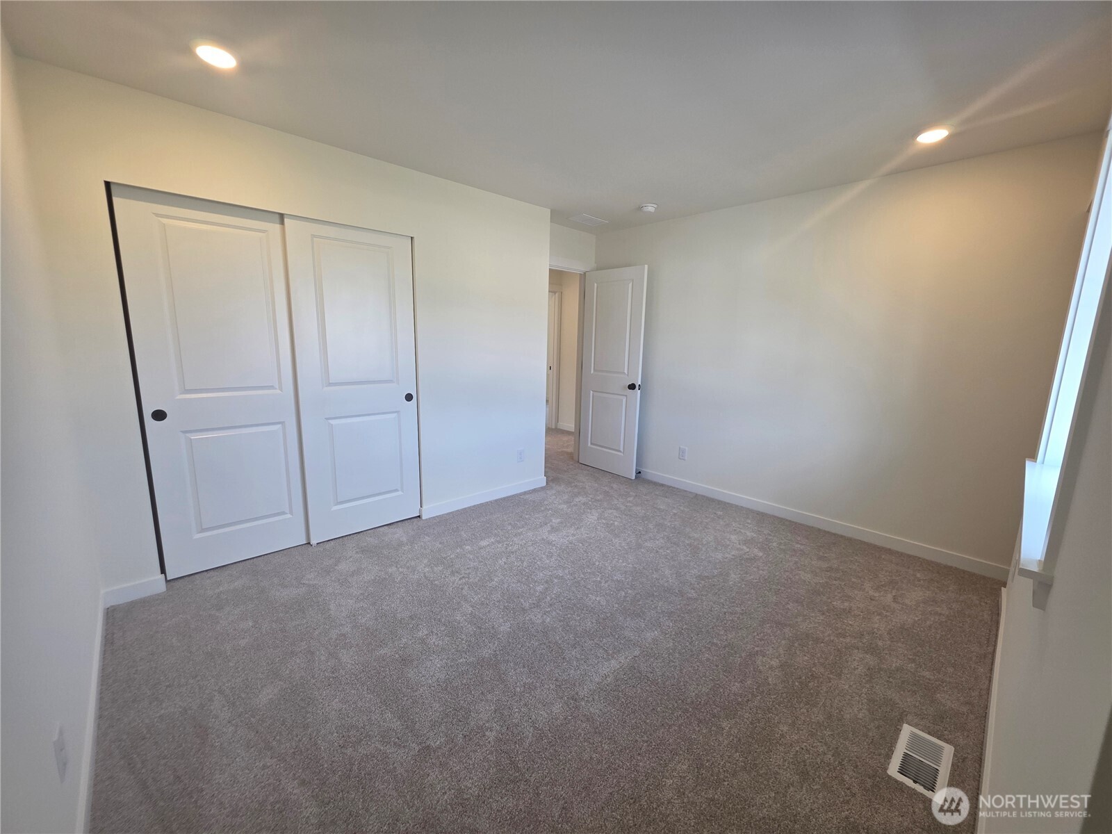 967 Britschgi Street, Unit 55 Buckley, WA 98321 - Photo 12 of 18