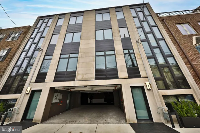 $10,000 | 1024 Christian Street, Philadelphia, PA 19147