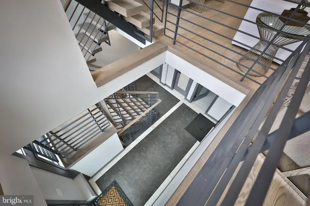 a view of entryway with a front door