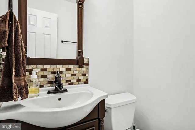 $659,000 | 12807 Lady Fairfax Circle, Herndon, VA 20170