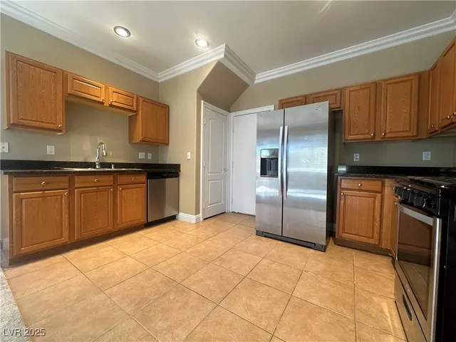 $1,850 | 5023 Auburn Skyline Street, Las Vegas, NV 89139