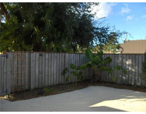 1141 11th Court Jupiter, FL 33477 - Photo 3 of 16 Additional Photo