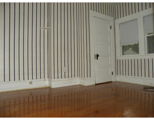 94-96 Beaconsfield Road Worcester, MA 01602 - Photo 11 of 29