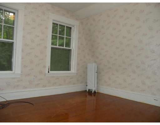 94-96 Beaconsfield Road Worcester, MA 01602 - Photo 12 of 29