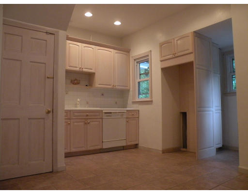 94-96 Beaconsfield Road Worcester, MA 01602 - Photo 20 of 29