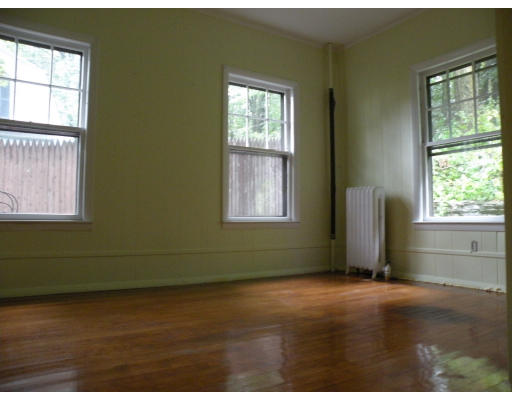 94-96 Beaconsfield Road Worcester, MA 01602 - Photo 9 of 29