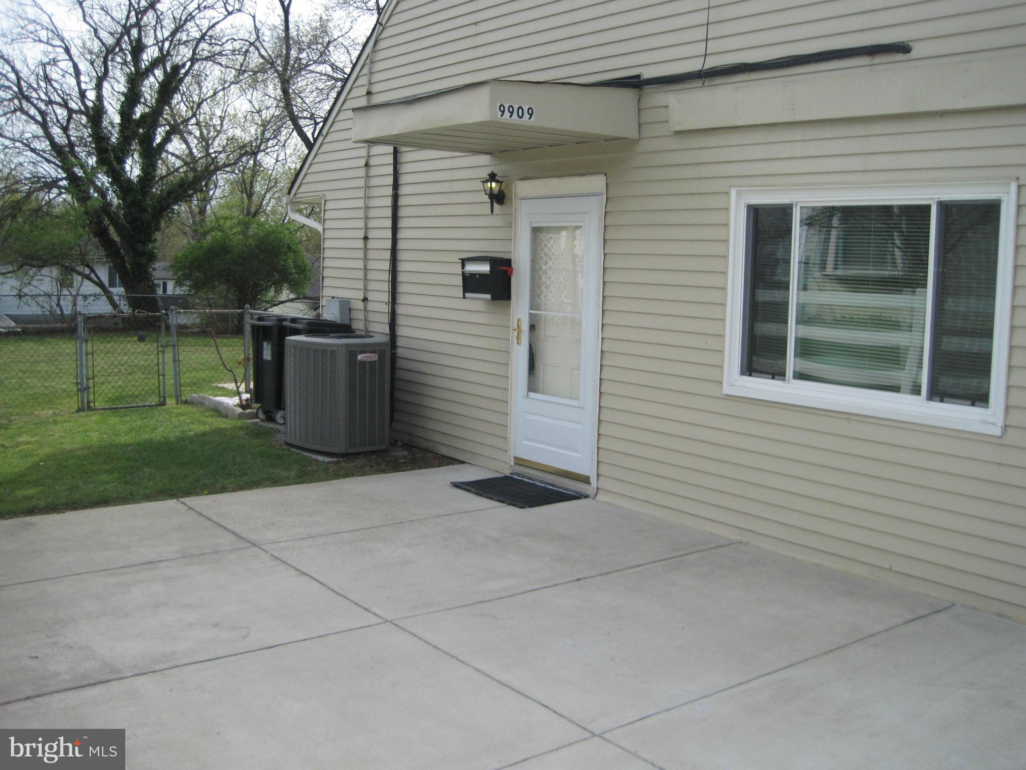 9909 Dilston Road Silver Spring, MD 20903 - Photo 3 of 21 Exterior (Front)