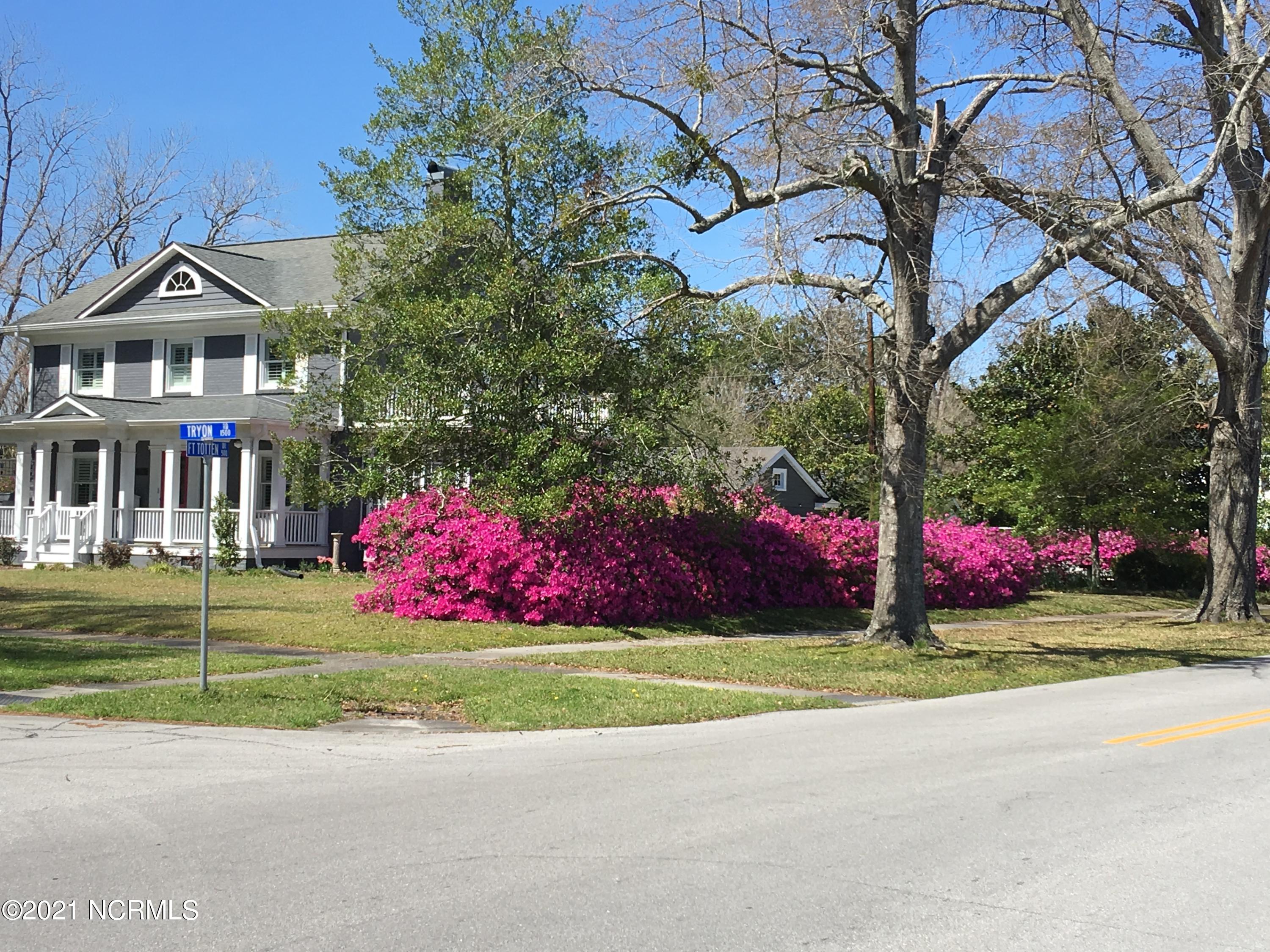 1502 Tryon Road New Bern, NC 28560 - Photo 54 of 56 1502 in Spring time!