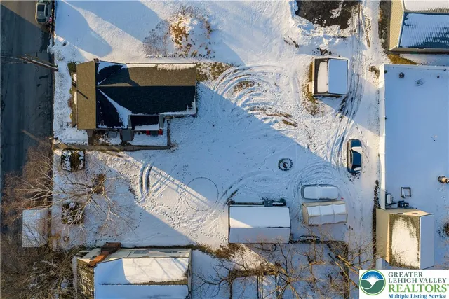 $385,000 | 38 West 2nd Street, Wind Gap, PA 18091